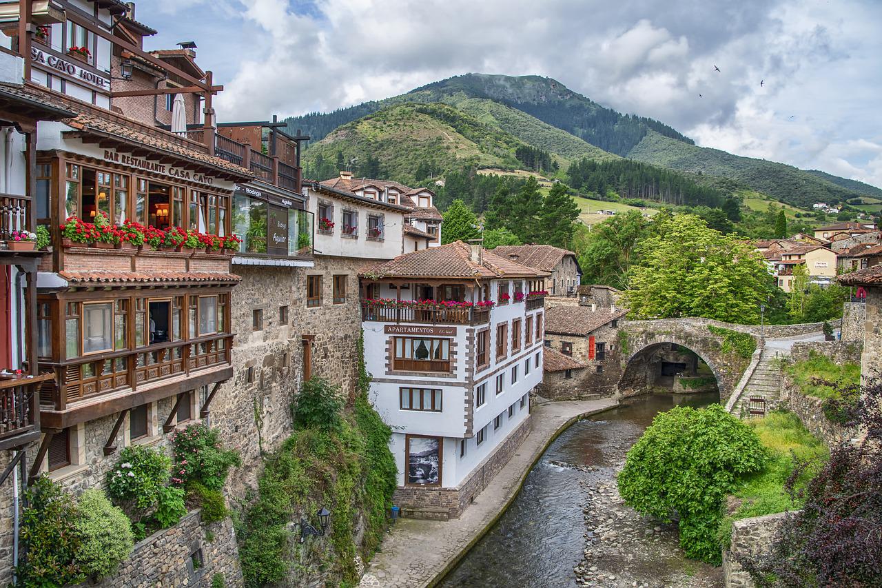 houses, river, asturias-6573244.jpg
